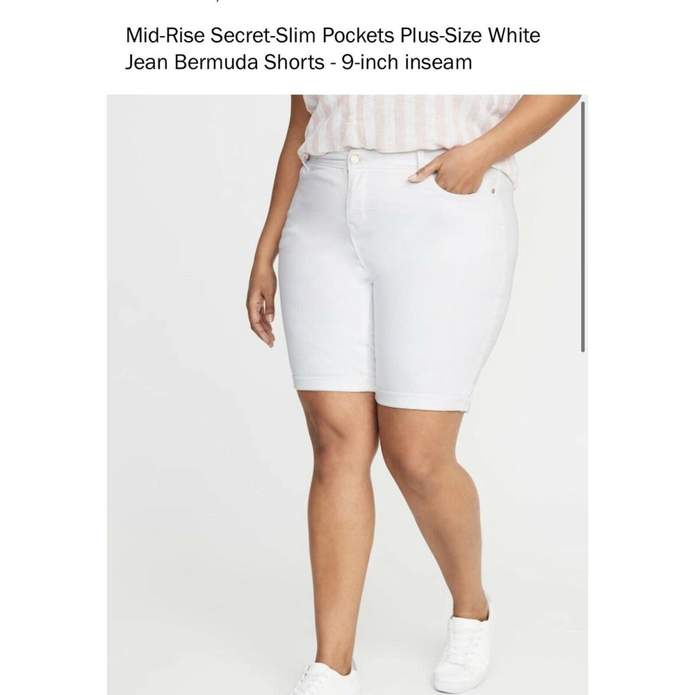 Old Navy 24 Plus White Bermuda Shorts 9 Inch
